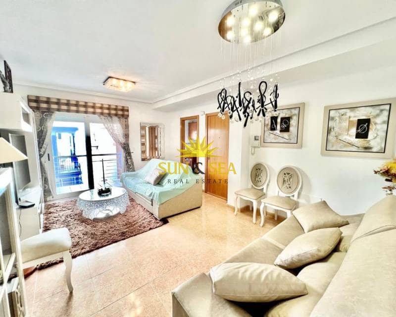 2 makuuhuone Huoneisto vuokrattavana paikassa Torrevieja - 900 € (Ref: 6903397)