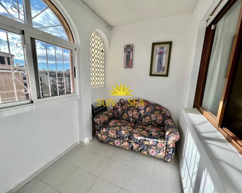 1 bedroom Penthouse for rent in Torrevieja - € 650 (Ref: 6926654)