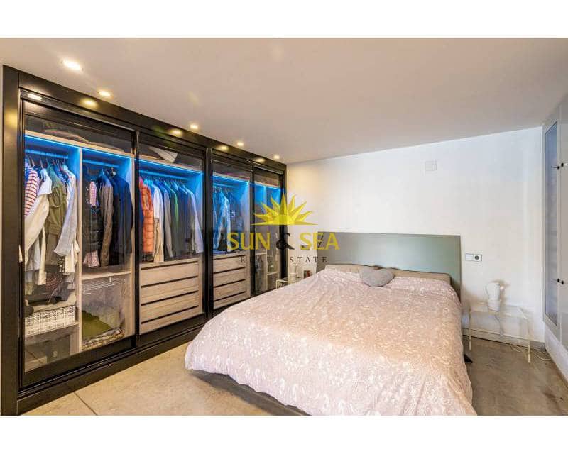 5 soveværelse Villa til leje i Torrevieja med swimmingpool garage - € 6.000 (Ref: 6926655)