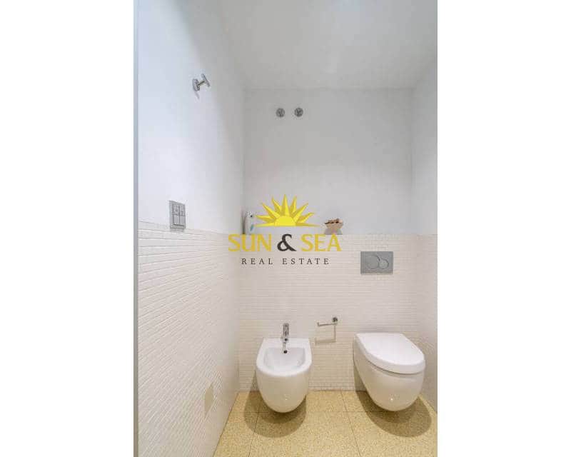 5 soveværelse Villa til leje i Torrevieja med swimmingpool garage - € 6.000 (Ref: 6926655)