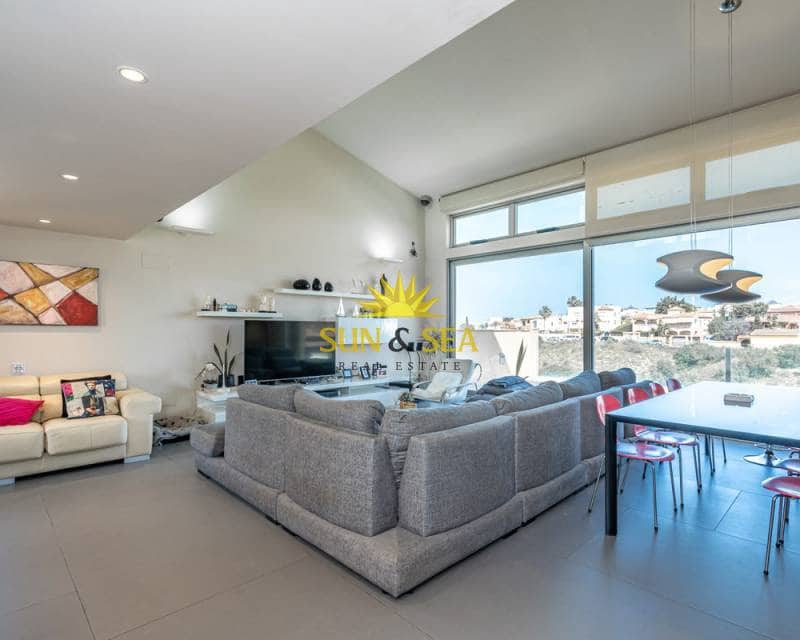 5 soveværelse Villa til leje i Torrevieja med swimmingpool garage - € 6.000 (Ref: 6926655)