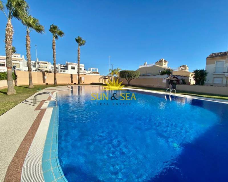 2 camera da letto Casa da affittare in La Florida con piscina garage - 800 € (Rif: 6926657)