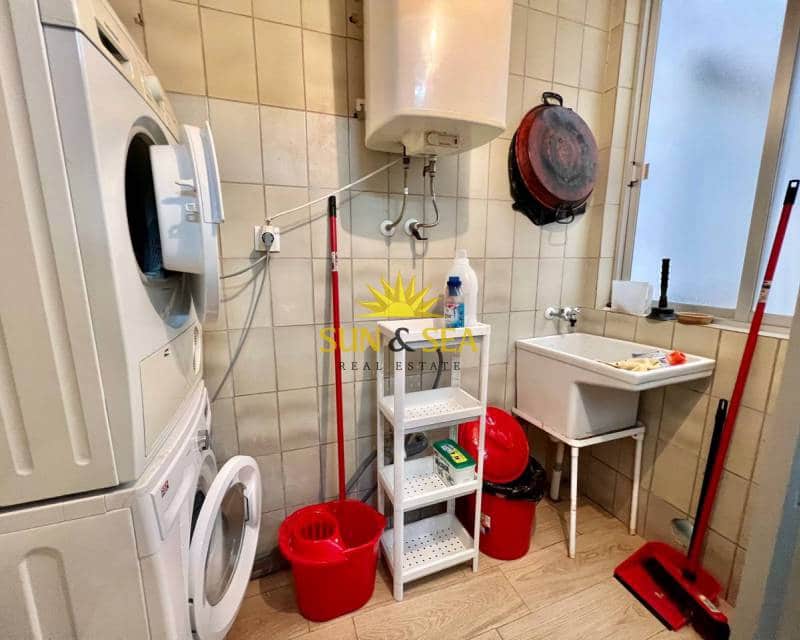 1 Zimmer Apartment zu vermieten in Torrevieja mit Pool - 700 € (Ref: 6944702)