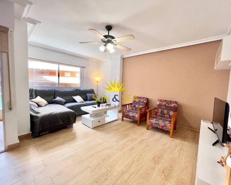 1 Zimmer Apartment zu vermieten in Torrevieja mit Pool - 700 € (Ref: 6944702)