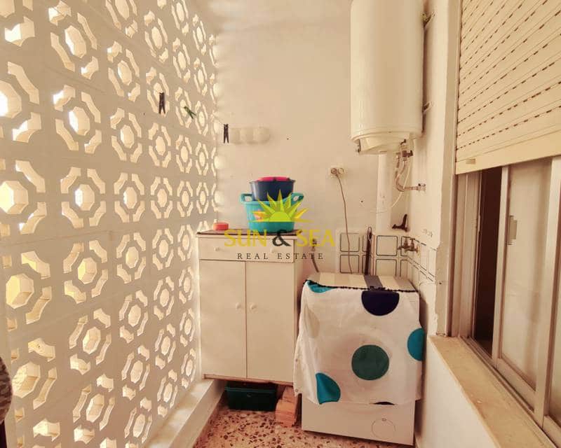 2 makuuhuone Huoneisto lomavuokrausta paikassa Torrevieja mukana uima-altaan - 550 € (Ref: 6955122)