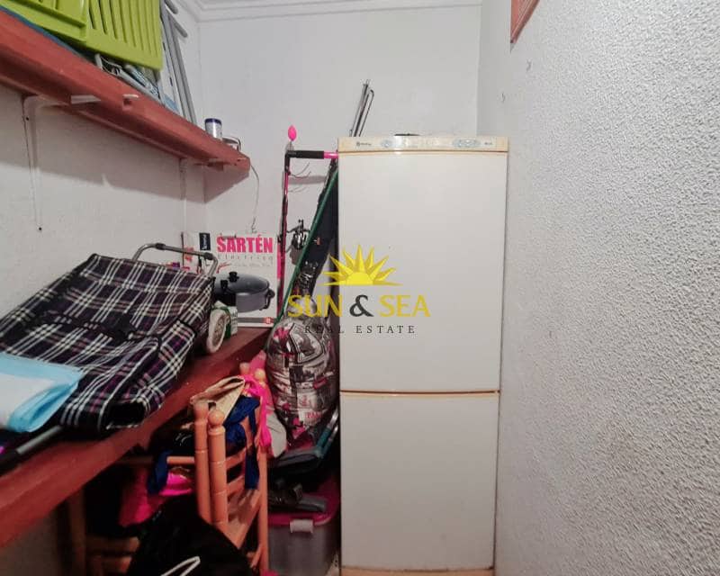 2 makuuhuone Huoneisto lomavuokrausta paikassa Torrevieja mukana uima-altaan - 550 € (Ref: 6955122)