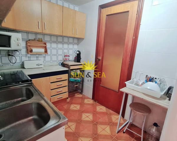 2 makuuhuone Huoneisto lomavuokrausta paikassa Centro, Torrevieja mukana uima-altaan - 550 € (Ref: 6955122)