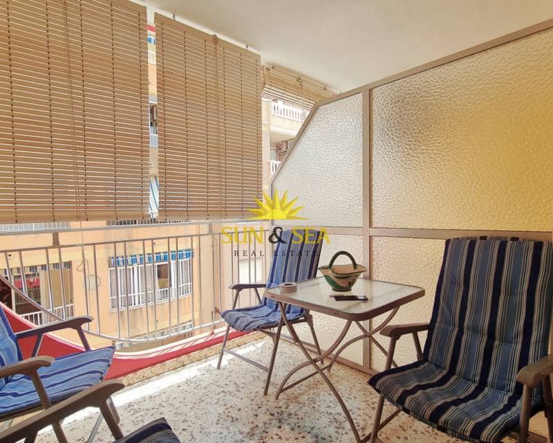 2 makuuhuone Huoneisto lomavuokrausta paikassa Torrevieja mukana uima-altaan - 550 € (Ref: 6955122)