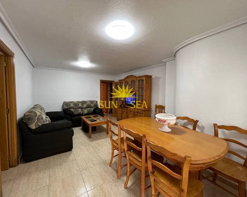 3 Zimmer Apartment zu vermieten in Torrevieja - 700 € (Ref: 6971849)