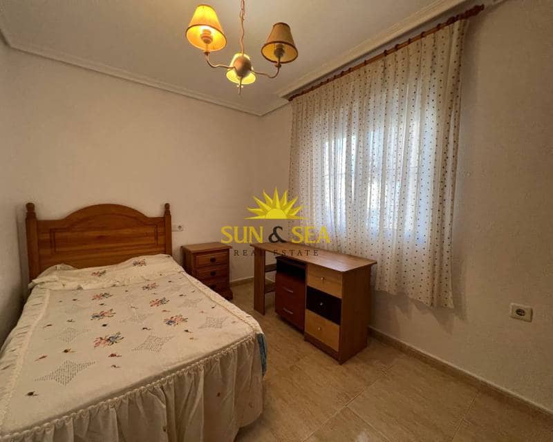 3 Zimmer Apartment zu vermieten in Torrevieja - 700 € (Ref: 6971849)