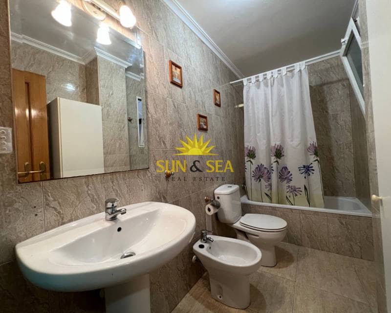 3 Zimmer Apartment zu vermieten in Torrevieja - 700 € (Ref: 6971849)