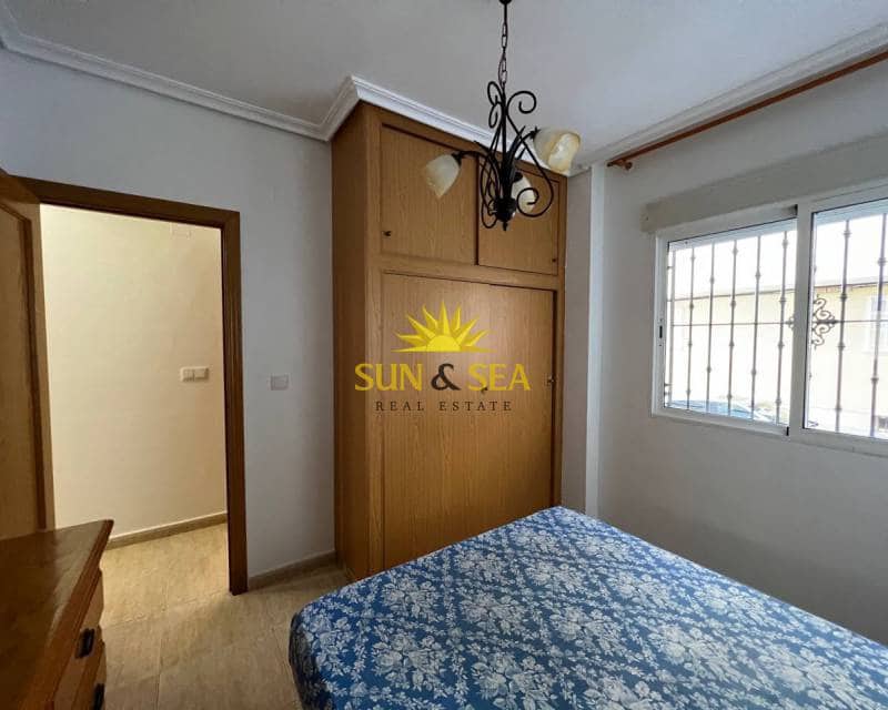 3 Zimmer Apartment zu vermieten in Torrevieja - 700 € (Ref: 6971849)