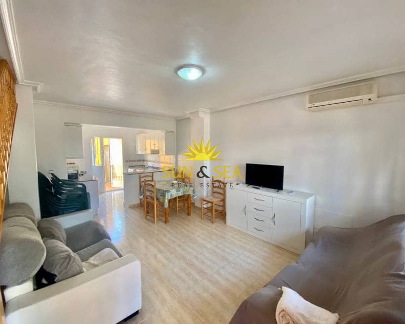 3 bedroom Villa for rent in Dehesa de Campoamor with pool - € 1,200 (Ref: 6980756)