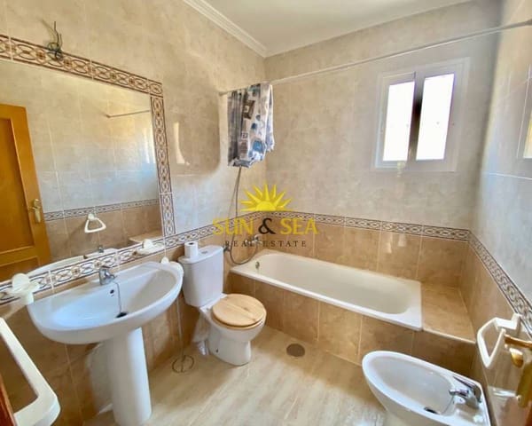 3 soveværelse Villa til leje i Dehesa de Campoamor, Orihuela med swimmingpool - € 1.200 (Ref: 6980756)