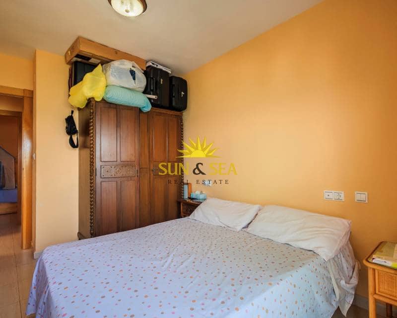 3 sypialnia Apartament do wynajęcia w Torrevieja z basenem - 1 300 € (Ref: 6989555)