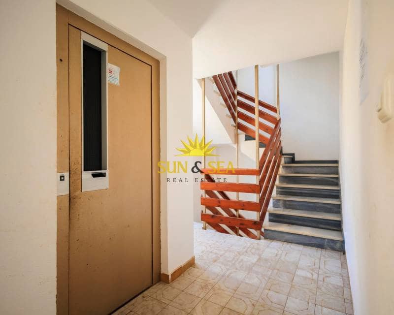 3 sypialnia Apartament do wynajęcia w Torrevieja z basenem - 1 300 € (Ref: 6989555)