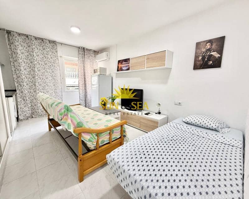 1 soveværelse Studio til leje i Torrevieja - € 600 (Ref: 7001407)