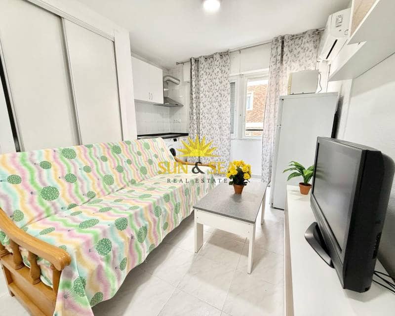 1 soveværelse Studio til leje i Torrevieja - € 600 (Ref: 7001407)