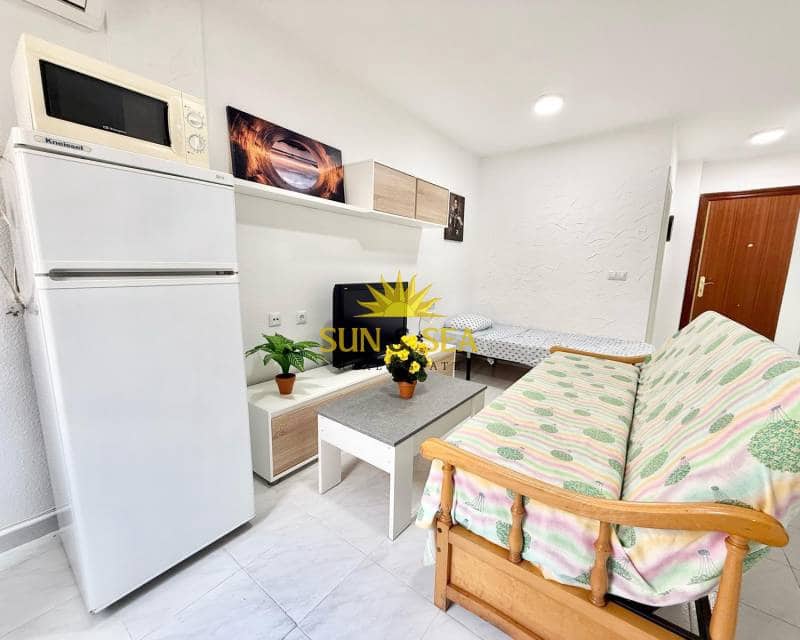 1 soveværelse Studio til leje i Torrevieja - € 600 (Ref: 7001407)