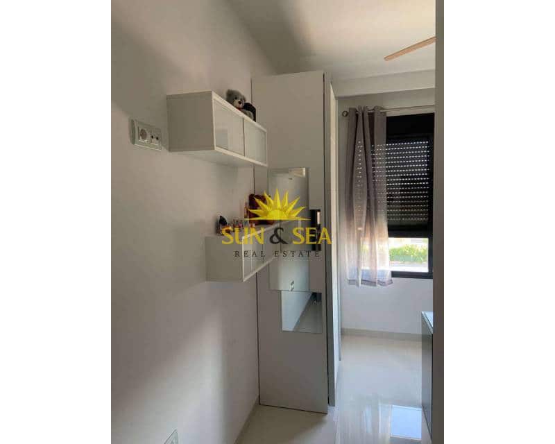 2 bedroom Apartment for rent in Torre de la Horadada with pool - € 950 (Ref: 7040373)
