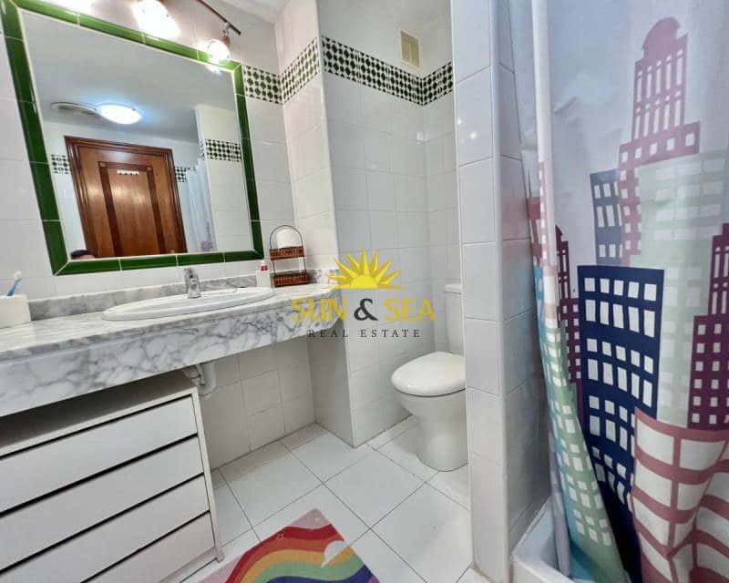 Apartamento de 3 habitaciones en Torrevieja en alquiler con piscina garaje - 1.100 € (Ref: 7052182)