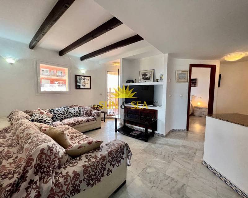 Apartamento de 3 habitaciones en Torrevieja en alquiler con piscina garaje - 1.100 € (Ref: 7052182)