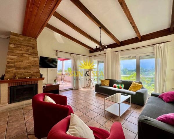 6 bedroom Villa for rent in Los Balcones - Los Altos, Torrevieja with pool - € 1,900 (Ref: 7052183)