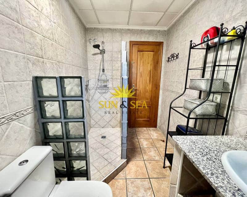 Villa/Maison de 6 chambres à louer à Torrevieja avec piscine - 1 900 € (Ref: 7052183)