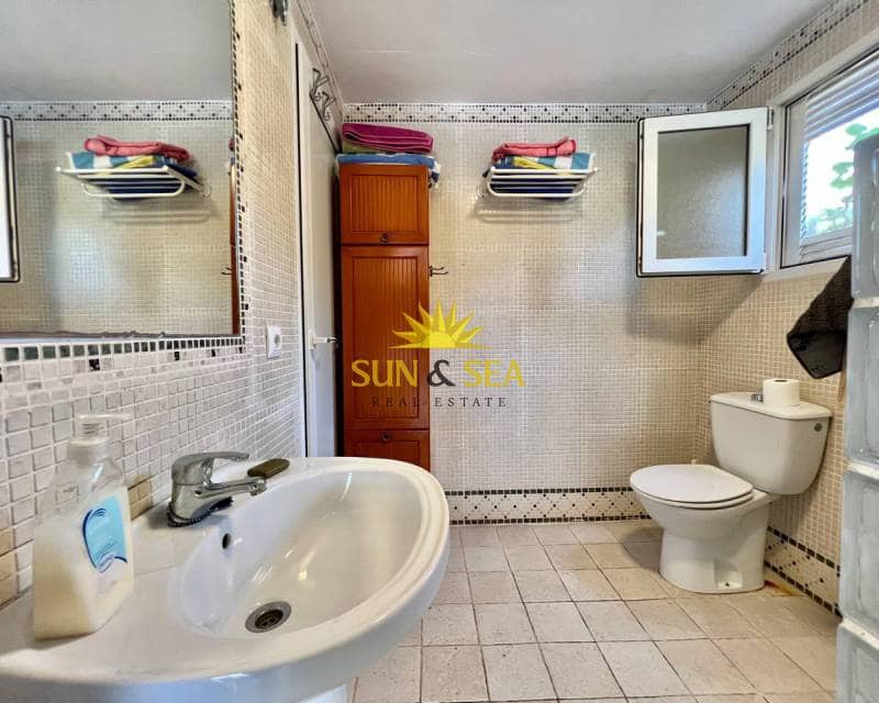 Villa/Maison de 6 chambres à louer à Torrevieja avec piscine - 1 900 € (Ref: 7052183)