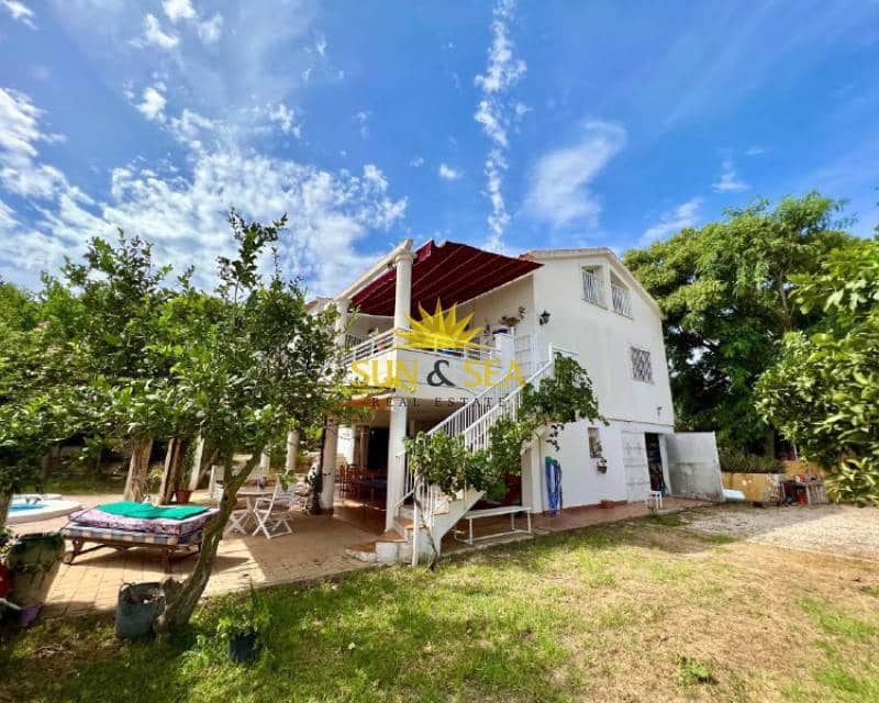 Villa/Maison de 6 chambres à louer à Torrevieja avec piscine - 1 900 € (Ref: 7052183)