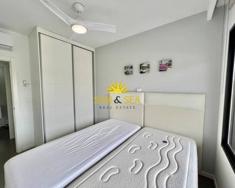 Maison de Ville de 2 chambres à louer à Torre de la Horadada avec piscine - 900 € (Ref: 7071444)