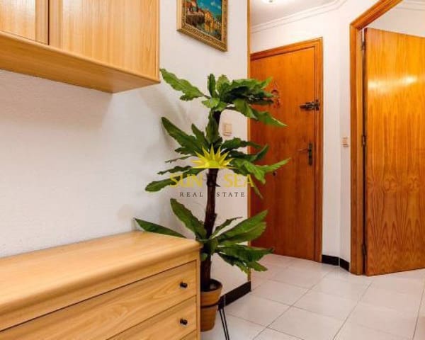 2 makuuhuone Huoneisto vuokrattavana paikassa Playa de los Locos, Torrevieja mukana uima-altaan 
autotalli - 750 € (Ref: 7124797)