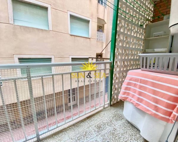 Apartamento de 3 habitaciones en Playa de los Náufragos, Torrevieja en alquiler - 850 € (Ref: 7141069)