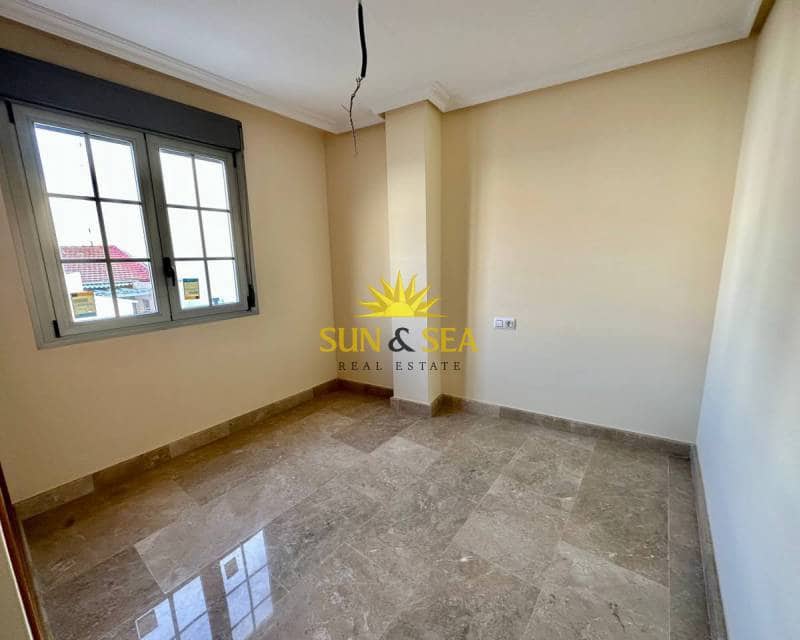 4 sypialnia Apartament do wynajęcia w Torrevieja - 1 300 € (Ref: 7203736)