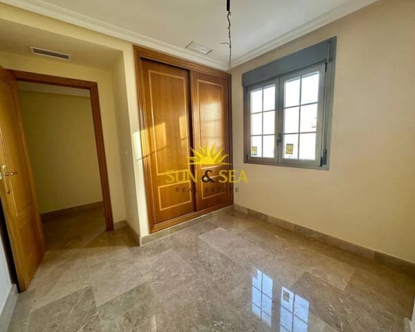 Appartement de 4 chambres à louer à Centro - Muelle Pesquero, Torrevieja - 1 300 € (Ref: 7203736)