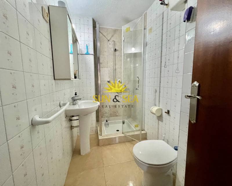 3 slaapkamer Appartement te huur in Torrevieja - € 700 (Ref: 7208324)