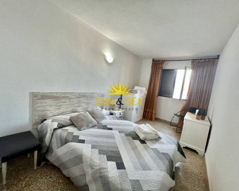 3 slaapkamer Appartement te huur in Torrevieja - € 700 (Ref: 7208324)