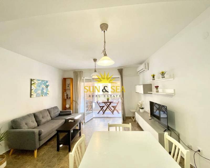 2 quarto Apartamento para arrendar em Torrevieja - 900 € (Ref: 7216099)