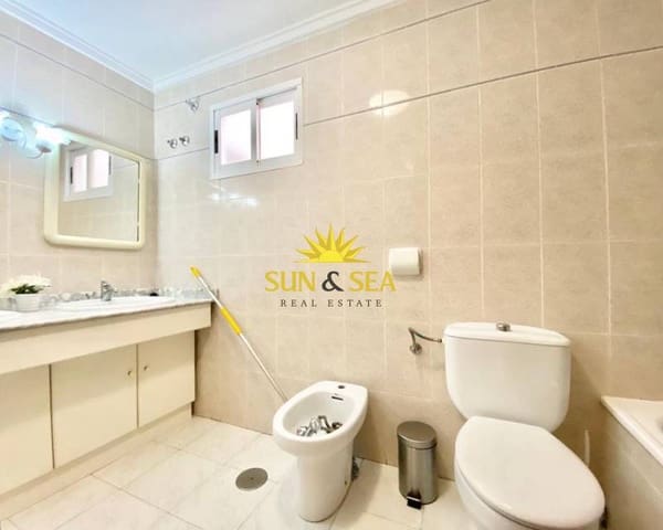 2 quarto Apartamento para arrendar em Centro, Torrevieja - 900 € (Ref: 7216099)