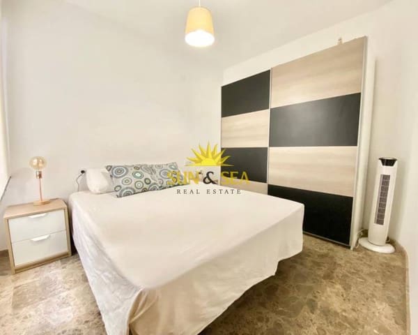 2 quarto Apartamento para arrendar em Centro, Torrevieja - 900 € (Ref: 7216099)