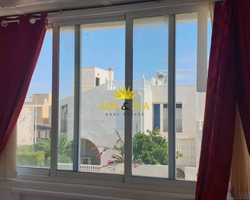 5 Zimmer Apartment zu vermieten in El Mojon mit Pool Garage - 1.500 € (Ref: 7219135)