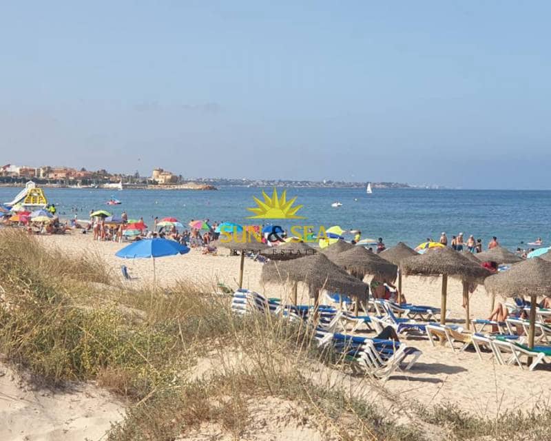 5 Zimmer Apartment zu vermieten in El Mojon mit Pool Garage - 1.500 € (Ref: 7219135)