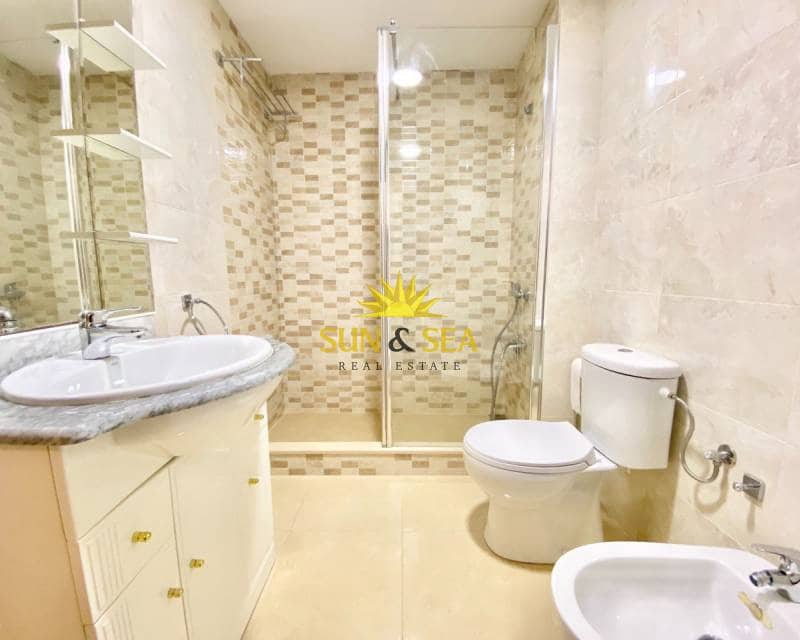 1 sovrum Lägenhet att hyra i Playa Flamenca med pool - 650 € (Ref: 7244643)