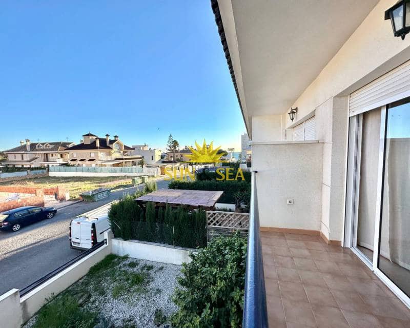 2 quarto Apartamento para venda em Torrevieja com piscina - 174 900 € (Ref: 7372633)