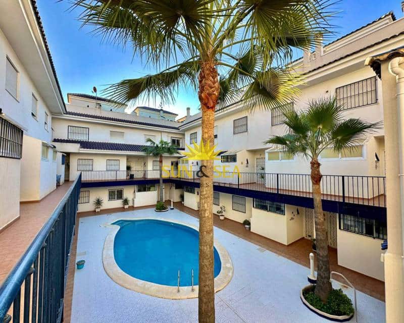 2 quarto Apartamento para venda em Torrevieja com piscina - 174 900 € (Ref: 7372633)