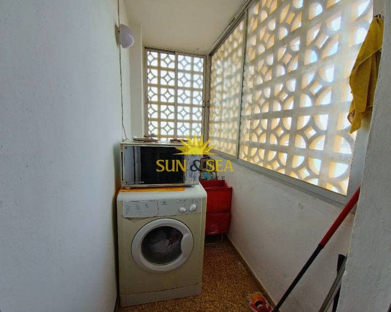 Appartement de 2 chambres à louer à Torrevieja avec piscine - 750 € (Ref: 7392083)