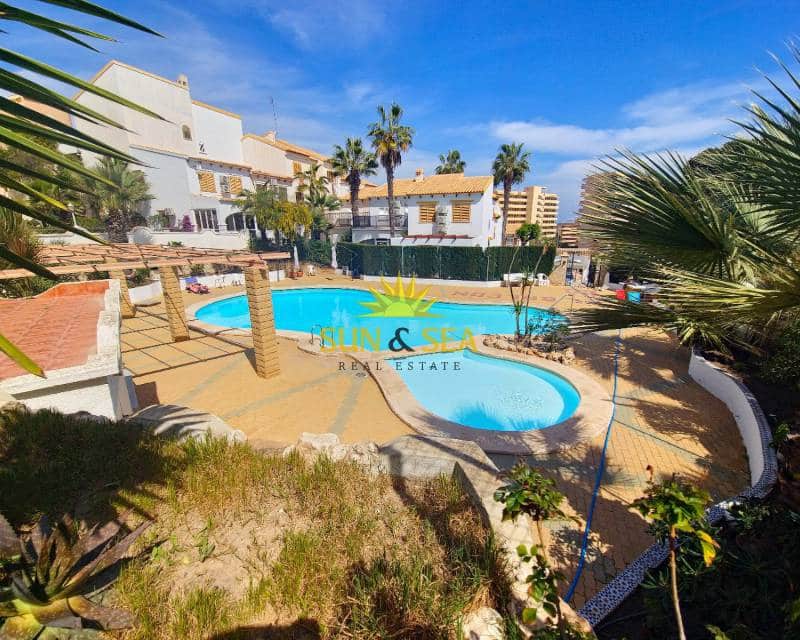 Apartamento de 2 habitaciones en Cabo Cervera en alquiler con piscina garaje - 850 € (Ref: 7425325)
