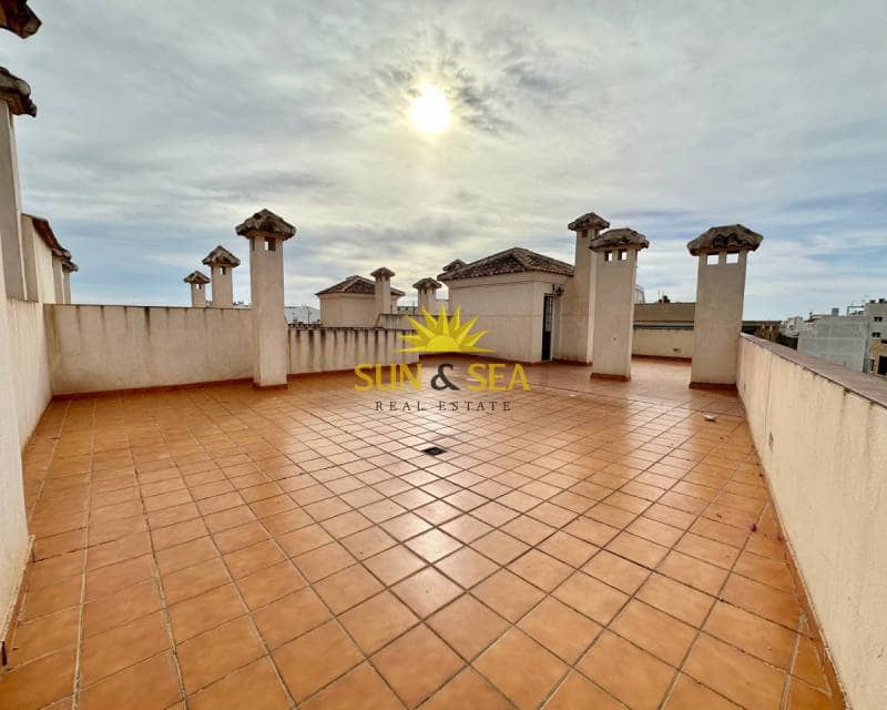 4 soverom Penthouse til leie i Torrevieja - € 2 500 (Ref: 7438027)