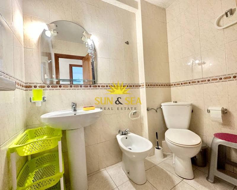 Appartement de 3 chambres à louer à Torrevieja - 800 € (Ref: 7495860)