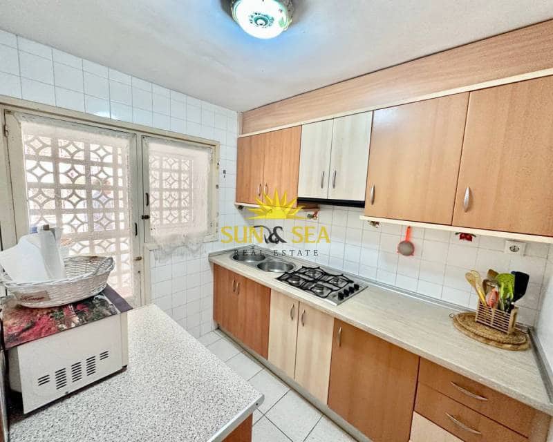 Appartement de 3 chambres à louer à Torrevieja - 800 € (Ref: 7495860)